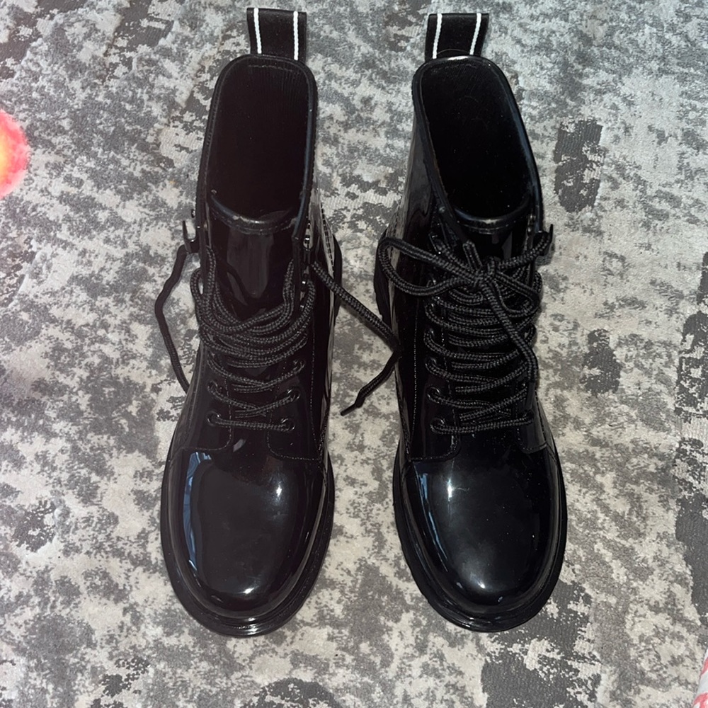michael kors combat boots NEVER WORN